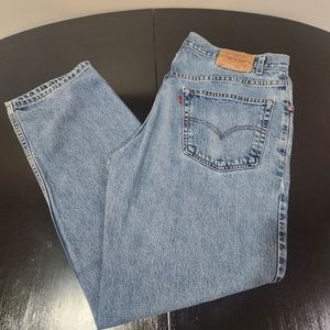 Men's Levi's 550 relaxed fit jeans size 38/32